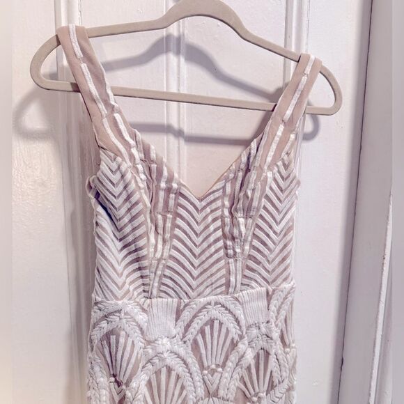 Hello Molly CAN'T HELP BUT WAIT DRESS WHITE Sz 4 - Picture 3 of 8